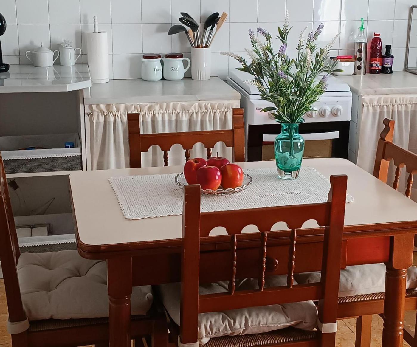 Cal Robert Apartment Penellas Екстериор снимка